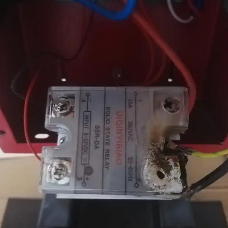 relay-dañado